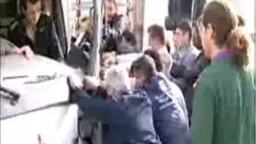 Polisin Vatandaşlara 'Kurtarma' Tepkisi