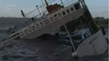 İstanbul'da Gemi Battı!
