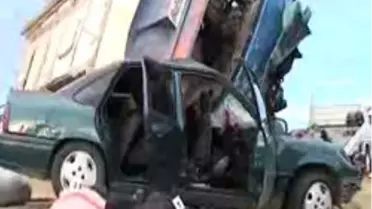 Kamyonet Ailenin Ocağını Söndürdü