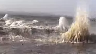 Ekçanakkale'de Sıddetlı Lodos Denız Seferlerı Iptal