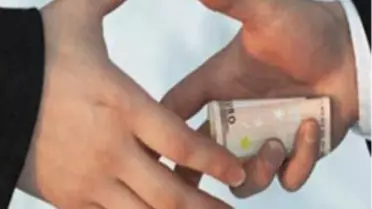 4 Polis 8 Kişi 'Rüşvet' Suçundan Tutuklandı....