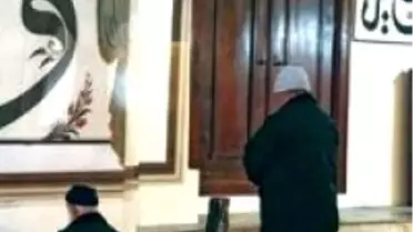 'Namazı Oturarak Kılın'