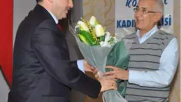 Cüceloğlu Kartepelileri Hem Güldürdü Hem Eğitti