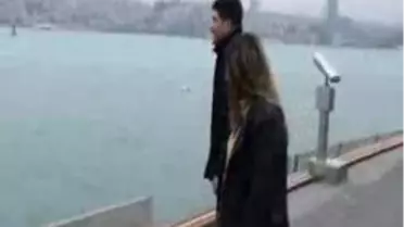 Yeni Kollarıyla İstanbul'da