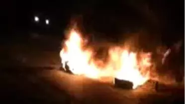 Lastik Yakıp Karayonu Trafiğe Kapattı