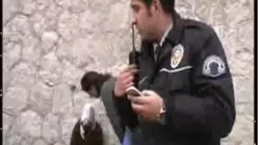 Kayalıklara İntihara Giden Kadını Polis Engelledi