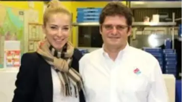 Domino’s Pizza’nın Yeni Reklam Yüzü Burcu Esmersoy

