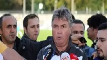 Guus Hıddınk Ve Arsene Wenger The Chance Seçmelerini Ziyaret Etti