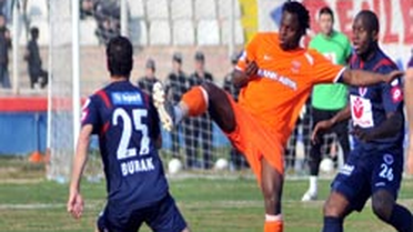 Dha Spor - Bank Asya 1. Lig...Mersin İdmanyurdu: 0 - Adanaspor: 0