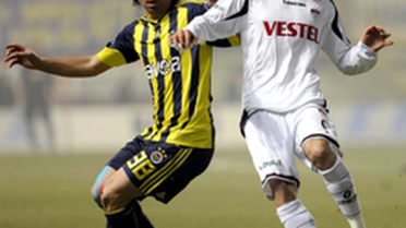 Fenerbahçe Manisa'yı 'Üç'ledi