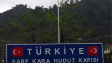 Sarp Sınır Kapısında Protesto Gösterisi