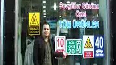 Sivas-Vitrini Nedeniyle Uyarılan Mağazadan Yeni Uygulama