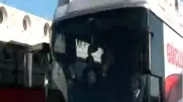 Zeybek Erdoğan'a Yüklendi