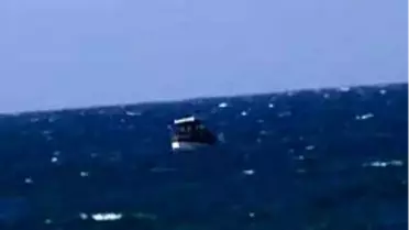 Denizde Korku Dolu İki Saat