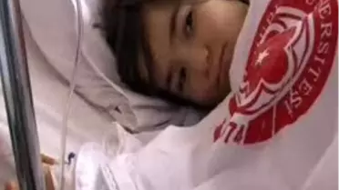 Omuzundaki Camlarla 7 Ay