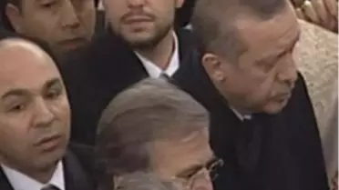 Cenaze Töreninde İzdiham