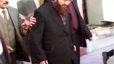 - Mahmut Ustaosmanoğlu Ve Ahmet Mahmut Ünlü Cenazede