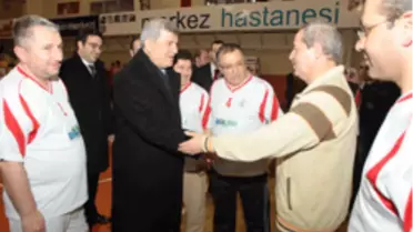 Başkanlar ve Gazeteciler Dostluk Maçında Buluştu
