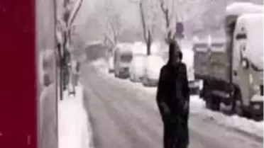 Savaştepe Karayolu Kapandı