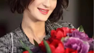 Anjelika Akbar İndigo Sahnesinde