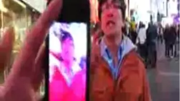 Times Meydanı'nı 'Hackledi'