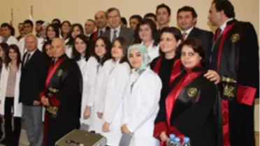  Genç Hekim Adayları 'Beyaz Önlüklerini' Giydiler.

