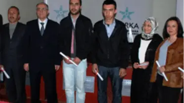 Kursiyerler Sertifikalarını Aldılar