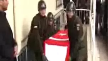 Nöbette Fenalaşıp Hayatını Kaybeden Er Toprağa Verildi