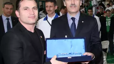 Karateci Gençler Bursa’da Buluştu