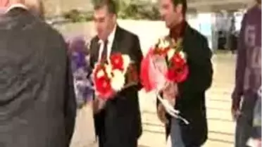 Şampiyonlar Yurda Döndü