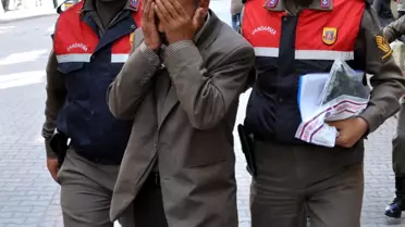 Sevişirken Yakaladıklarından Tehditle Para Alanlar Yakalandı