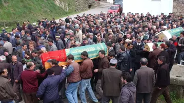 Soba Kurbanı Aile, Gözyaşlarıyla Uğurlandı