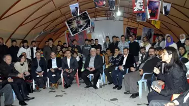 'YAP' Üyelerindan, Öcalan Posterli BDP Çadırına Ziyaret