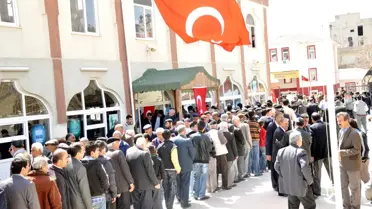 Besni'de 4 Bin Kişiye Pilav Dağıtıldı