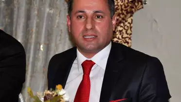 Kayınpederi ile Aynı Listede Yeralan Avukat, İstifa Etti