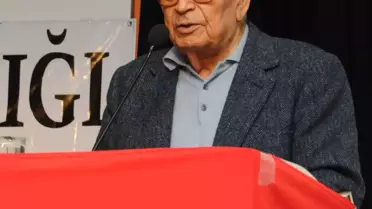 Yaşar Kemal'e 'aydınlanma' Ödülü