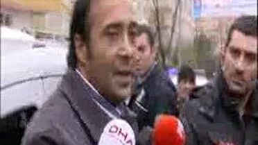'Rambo Bıçağıyla Saldırdı'