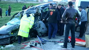 Ehliyetsiz Sürücü Kaza Yaptı: 1 Ölü, 2 Yaralı