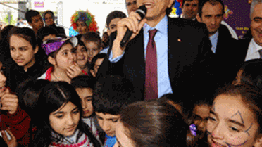 Fatih Belediyesi’nin ‘Çocuk Şenliği’nde Minikler Gönüllerince Eğlendiler
