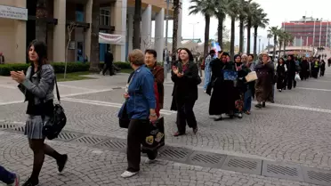 Kadına Yönelik Şiddete Tek Sıra Yürüyüş