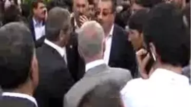 Şanlıurfa'da 'Öcalan' Sloganlı Yürüyüş