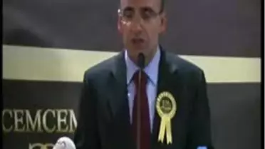 Maliye Bakanı Şimşek Kürsüde Gözyaşlarını Tutamadı, Eşini de Ağlattı