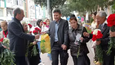 CHP'li İnce'den Karanfilli Kutlama