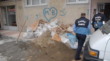 Hizmete Ve Emeğe Saygısızlık