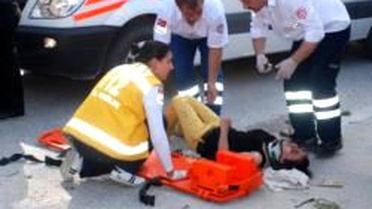 Kamyon Devrildi, Boruların Altında Kalan 1 Kişi Ölü, 5 Kişi Yaralandı