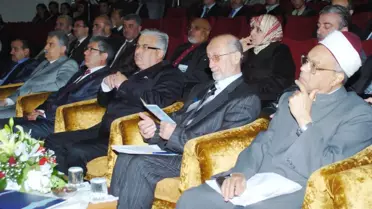 Konya'da İslam Toplumlarının Sorunları Tartışıldı