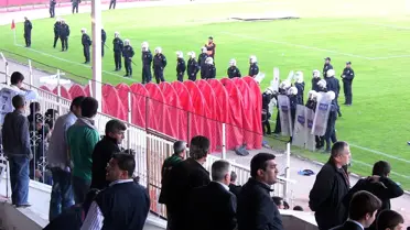 Olaylı Maçta Belediye Vanspor - Pursaklarspor: 0-2