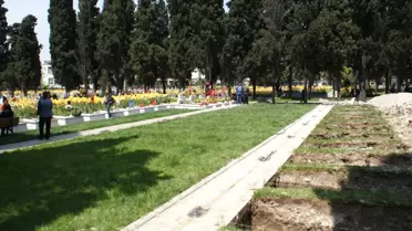 Şehitlikte Anneler Günü