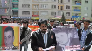 Hakkari'de Üniversiteliler Şerzan Kurt İçin Yürüdü
