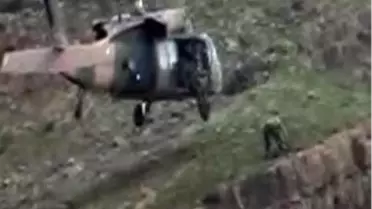 Asker Havaya Uyarı Ateşi Açtı